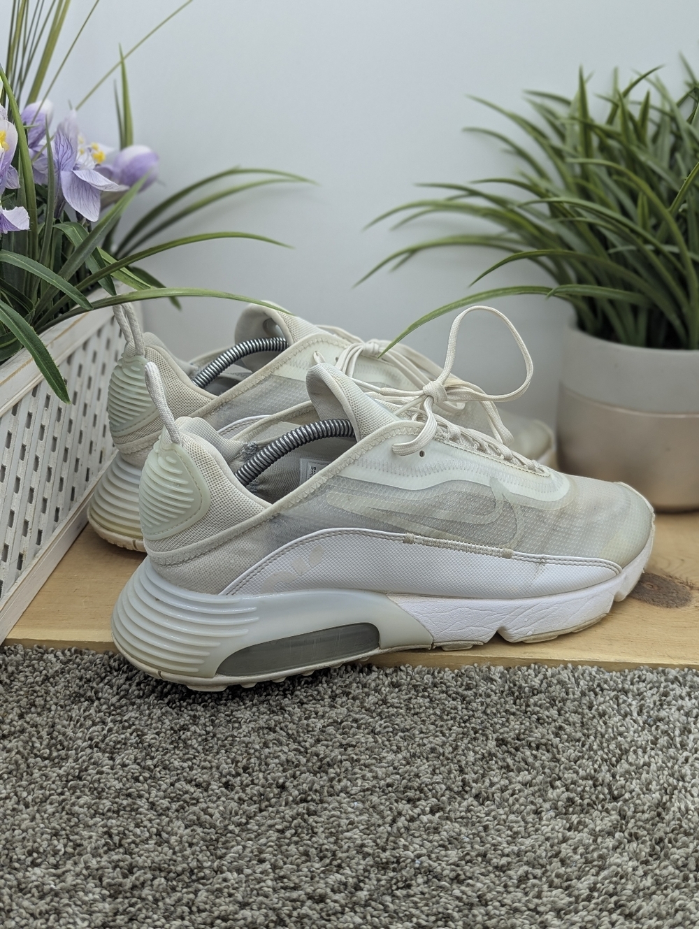 Nike Air Max 2090 Triple White Mens Size 11 Running Casual Comfort Shoes